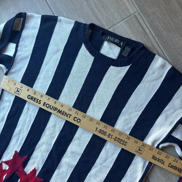 Perry Ellis Blue & White Striped Sweater w/ Red Stars – Women’s Large - Picture 4 of 9